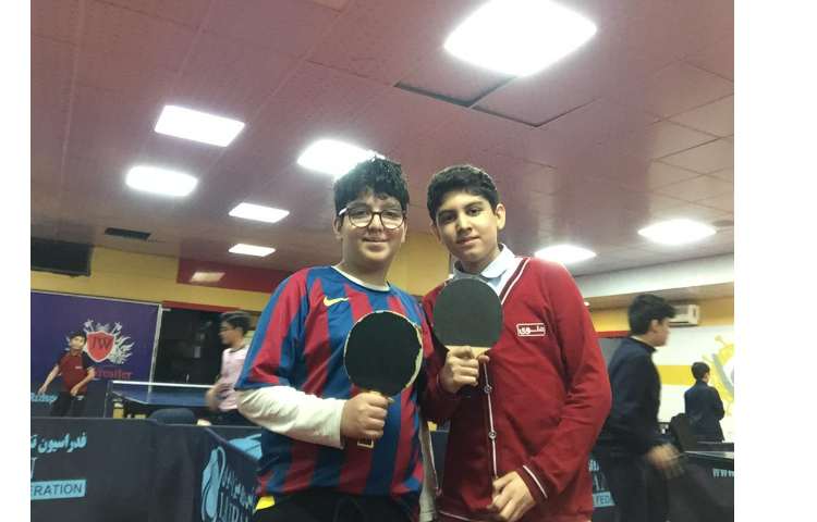 زنگ ورزش با آقای الیاسی آموزش تنیس 5