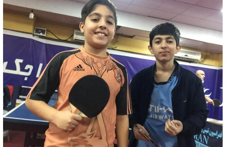 زنگ ورزش با آقای الیاسی آموزش تنیس 6