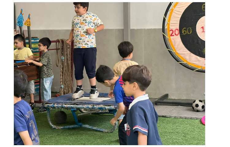 زنگ ورزش در پایگاه تابستانی 10