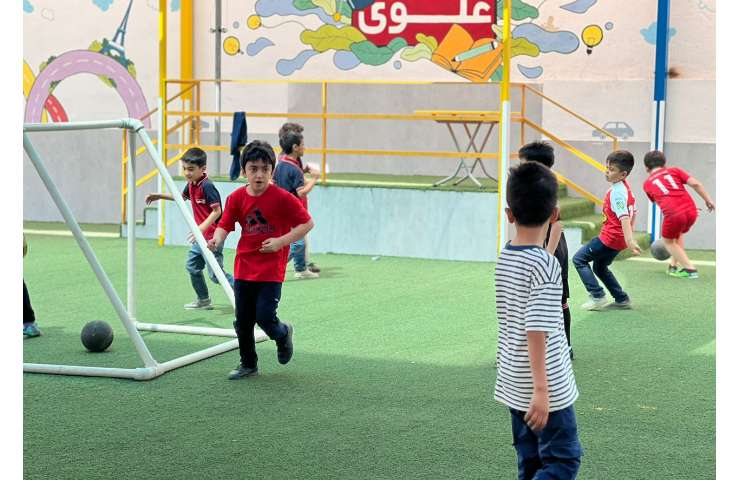 زنگ ورزش در پایگاه تابستانی 10