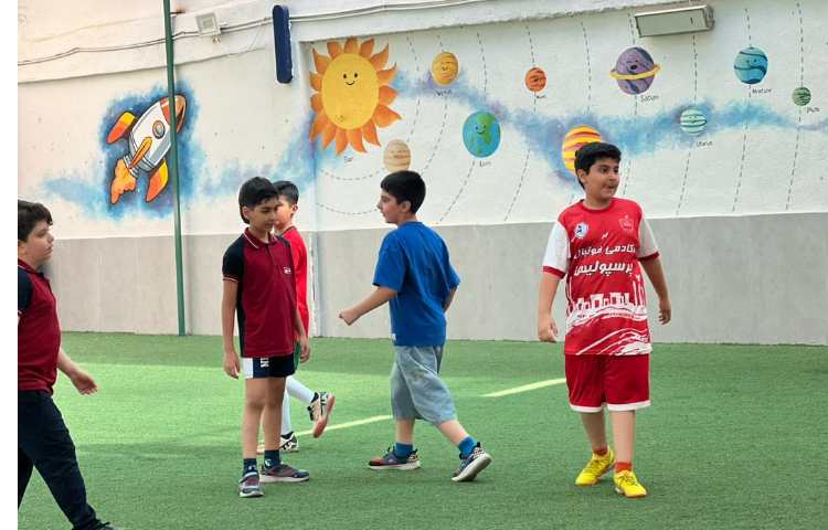 زنگ ورزش در پایگاه تابستانی 14