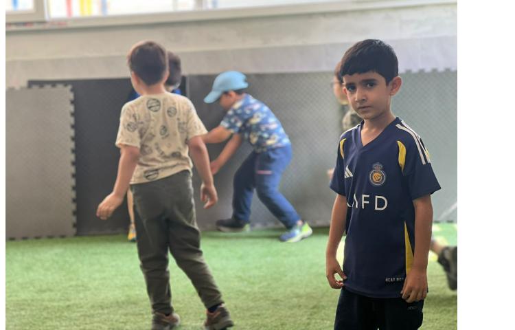 زنگ ورزش در پایگاه تابستانی 14