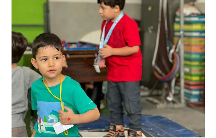 زنگ ورزش در پایگاه تابستانی 3