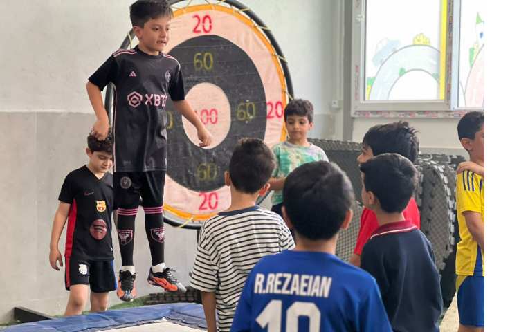 زنگ ورزش در پایگاه تابستانی 4