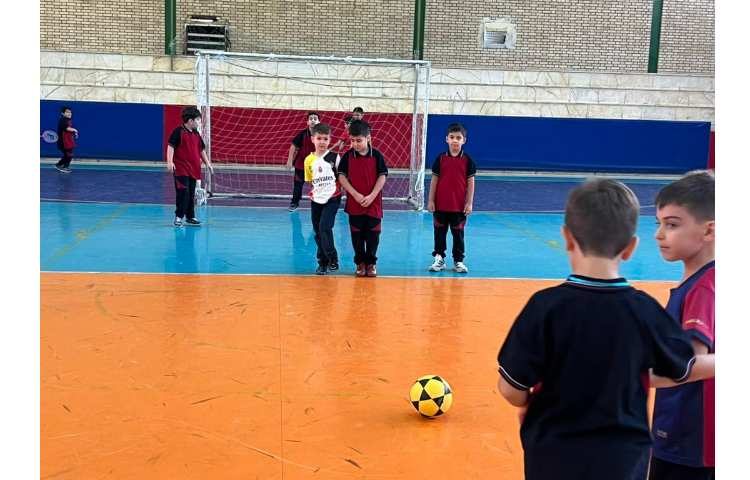 زنگ ورزش و سلامتی در سالن ورزشی 1