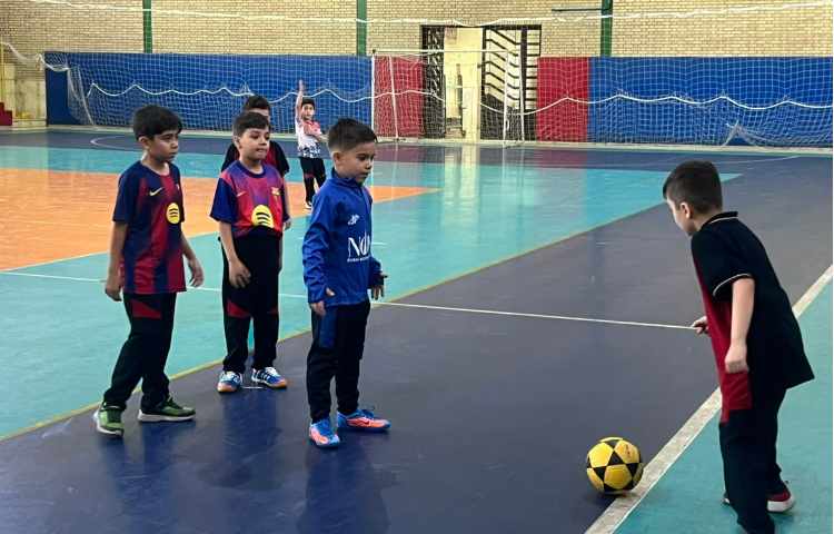 زنگ ورزش و سلامتی در سالن ورزشی 1