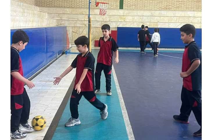 زنگ ورزش و سلامتی در سالن ورزشی 2