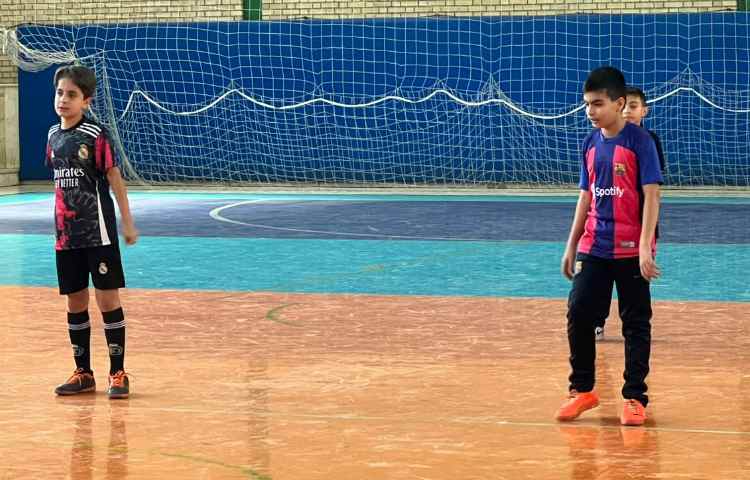 زنگ ورزش و سلامتی در سالن ورزشی 4