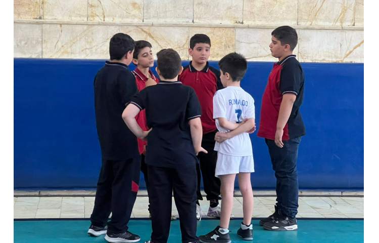 زنگ ورزش و سلامتی در سالن ورزشی 6