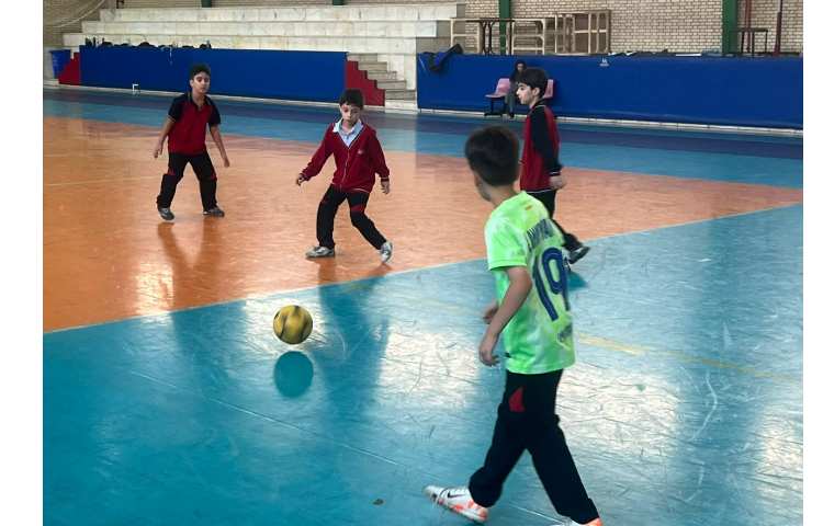 زنگ ورزش و سلامتی در سالن ورزشی 6