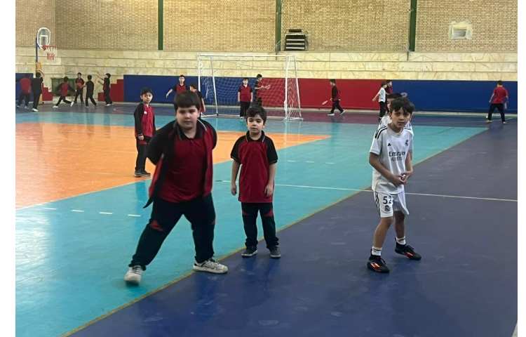 زنگ ورزش و سلامتی در سالن ورزشی 7