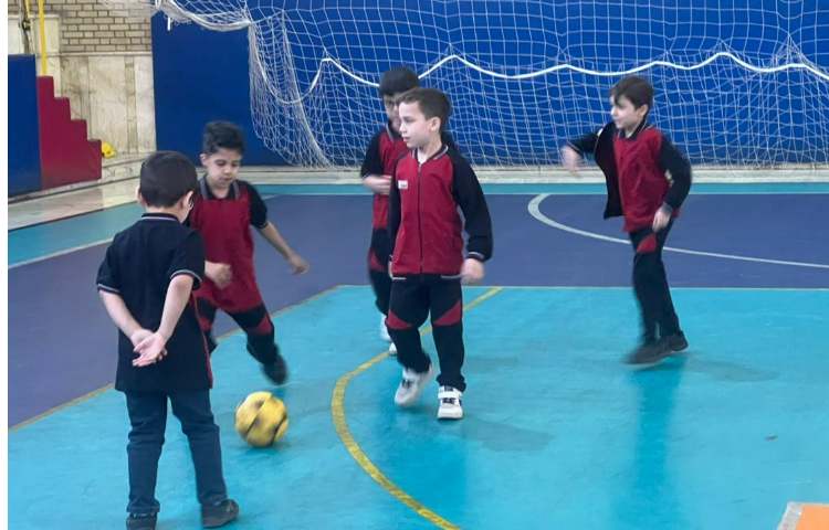 زنگ ورزش و سلامتی در سالن ورزشی 9