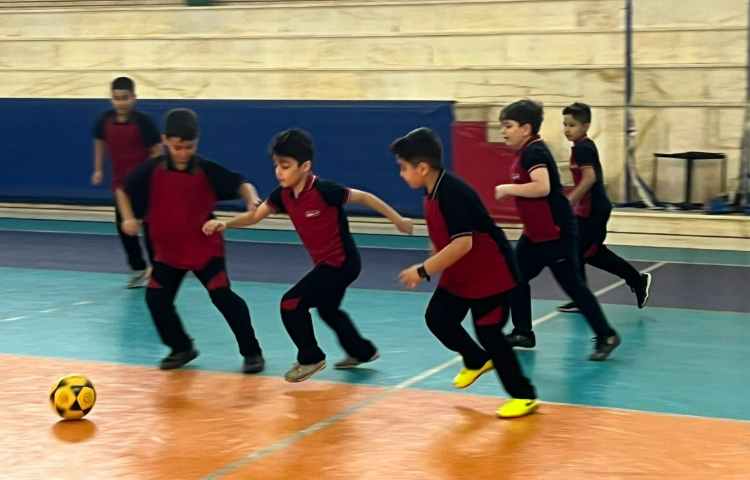 زنگ ورزش و سلامتی در سالن ورزشی