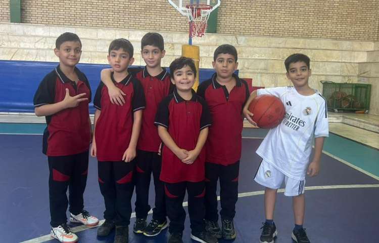 زنگ ورزش و سلامتی در سالن ورزشی