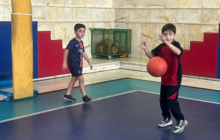 زنگ ورزش و سلامتی در سالن ورزشی