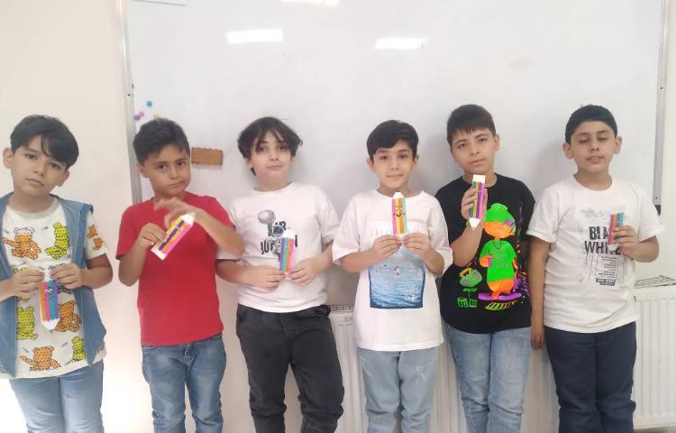 زنگ چوب جادویی:مداد جادویی با هدف گسترش خلاقیت و هماهنگی بین چشم و دست و آموزش تمرکز و صبر