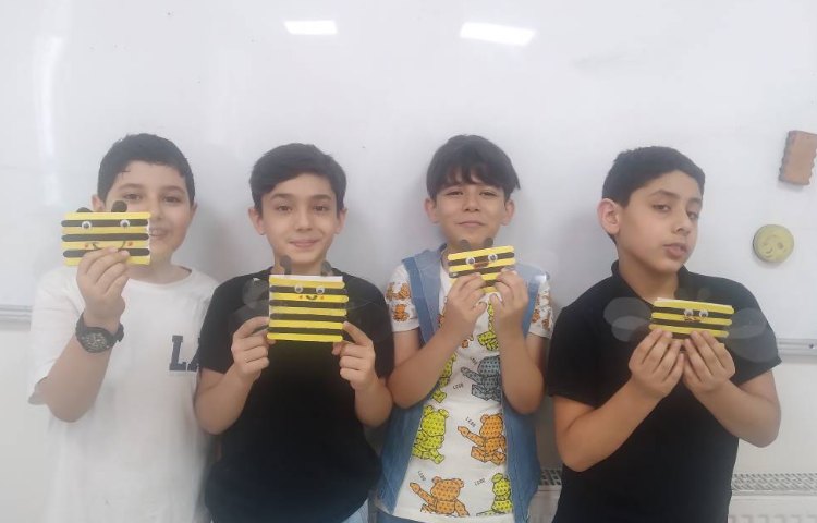 زنگ چوب جادویی: زنبور عسل با هدف گسترش خلاقیت و هماهنگی بین چشم و دست