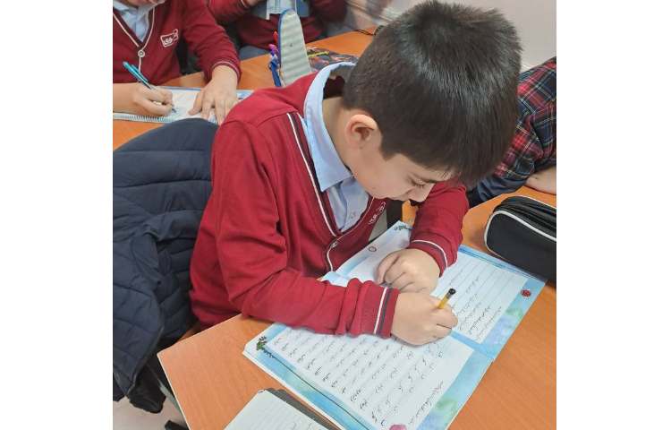 زیبانویسی - آموزش حرف ف.. 3