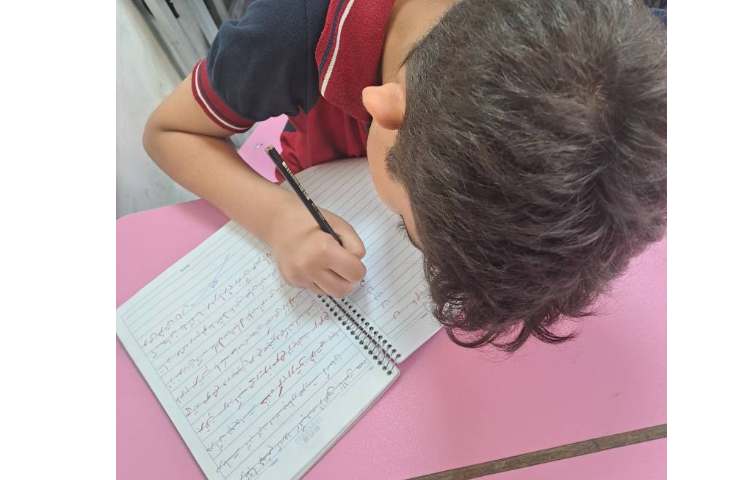 زیبانویسی - آموزش حرف نون و اتصالاتش 3