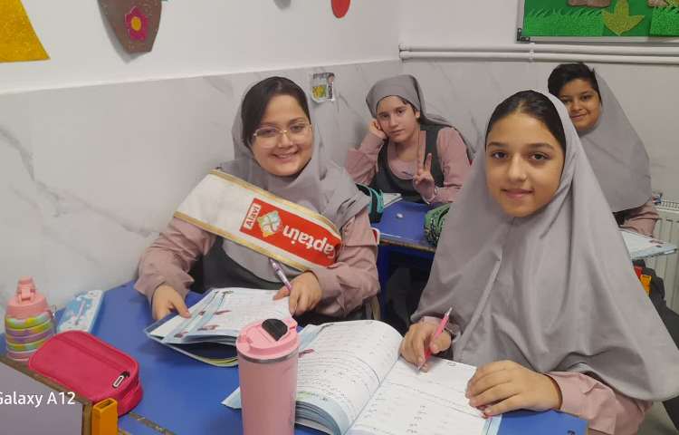 زیبانویسی 4