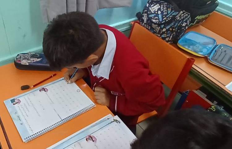 زیبانویسی 8