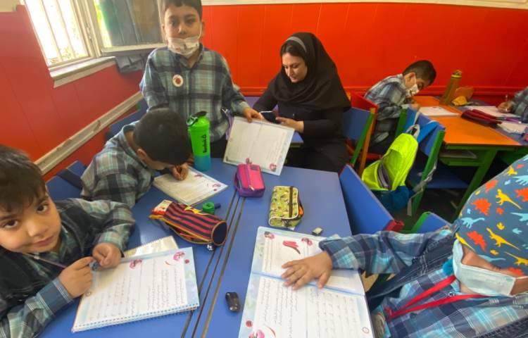 :زیبا نویسی حروف د ر خ ت، کلاس مریخ 3