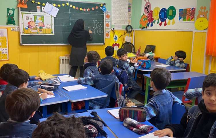 :زیبا نویسی. کلاس توت فرنگی و پرتقال 2