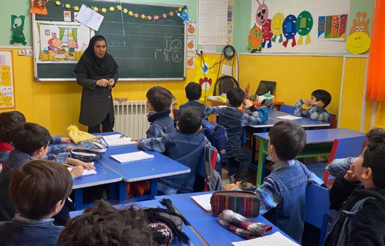 :زیبا نویسی. کلاس توت فرنگی و پرتقال 3