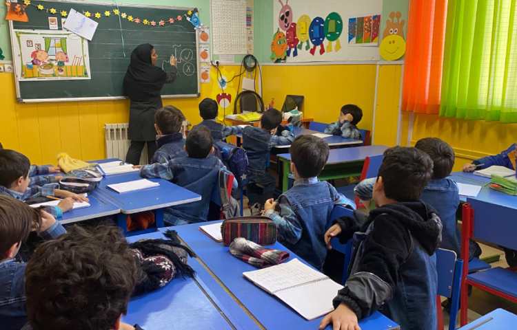 :زیبا نویسی. کلاس توت فرنگی و پرتقال 4