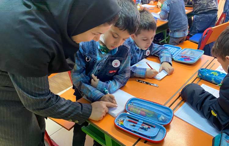 :زیبا نویسی. کلاس توت فرنگی و پرتقال 5