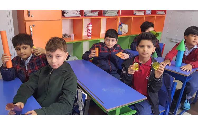 ساخت استوانه و مخروط کتاب ریاضی 3