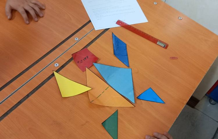 ساخت اشکال متنوع با تانگرام و محاسبه ی مساحت آن‌ها 3