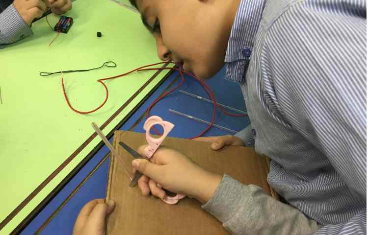 ساخت اعصاب سنج هفته ملی علوم