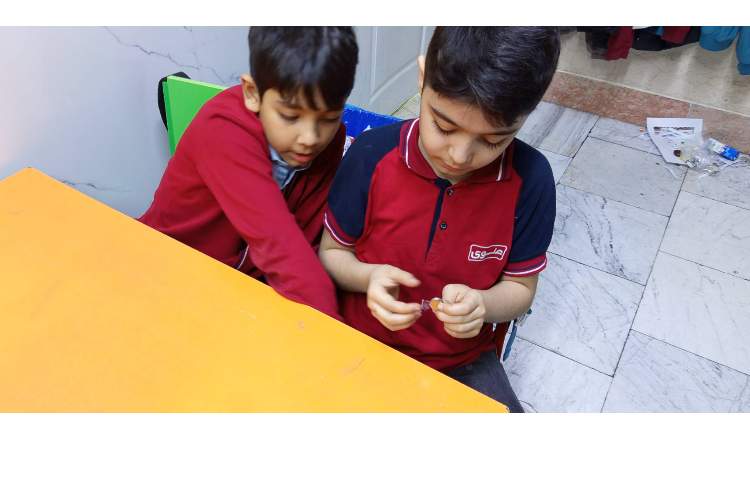 ساخت براش بات و تهیه پوستر 1