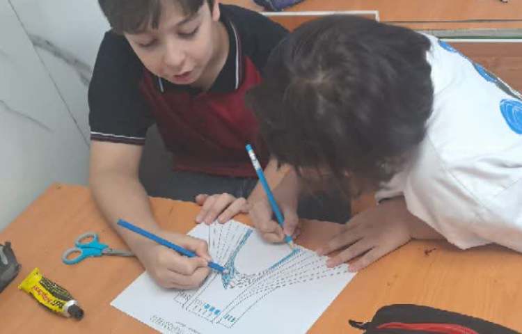 ساخت برج آزادی با ماکارانی 2