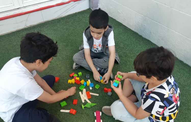 ساخت برج با لگو و چوب بستنی 2