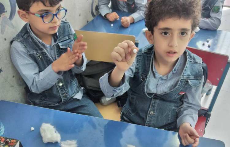 ساخت برف با استفاده از پنبه 1