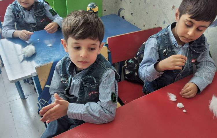 ساخت برف با استفاده از پنبه 4