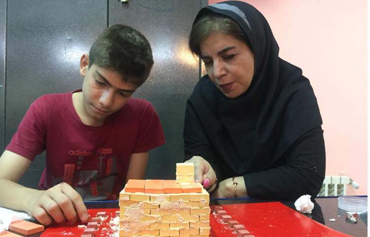 ساخت خانه با مصالح 8