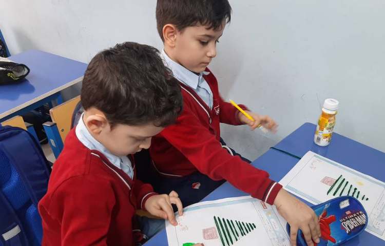 ساخت درخت کاج با استفاده از تکنیک دوخت 4