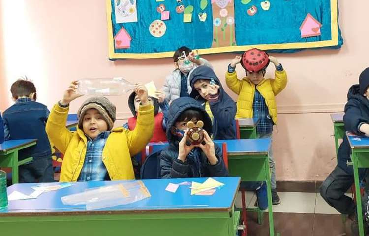 ساخت دست سازه تخم مرغ پیش دبستان علوی 3