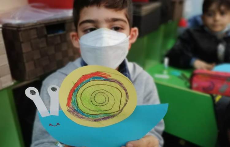 ساخت دست سازه حلزون رنگی 3