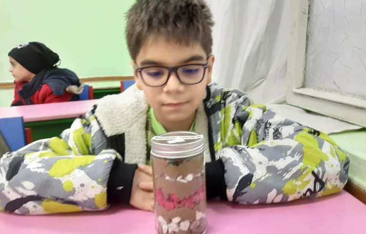 ساخت دست سازه خلاق سنگ های رسوبی 2