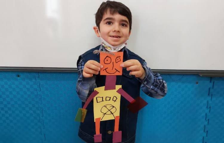 ساخت دست سازه های خلاق با مقوا پیش دبستان 5