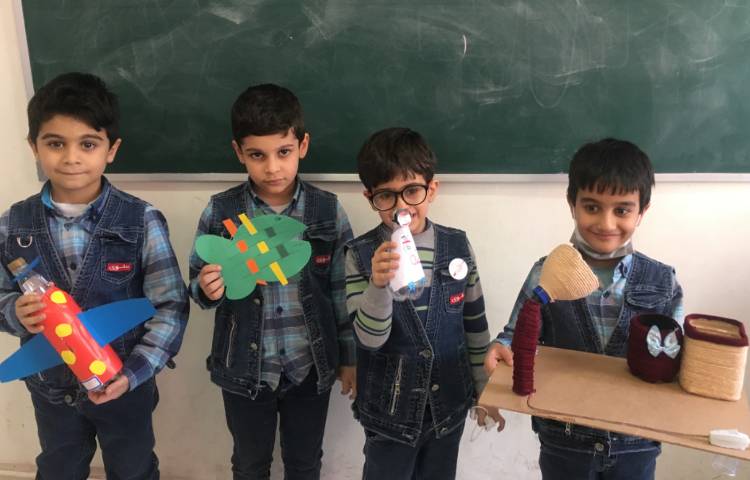 ساخت دست سازه های خلاق با مواد دورریختنی و بازیافتی 1