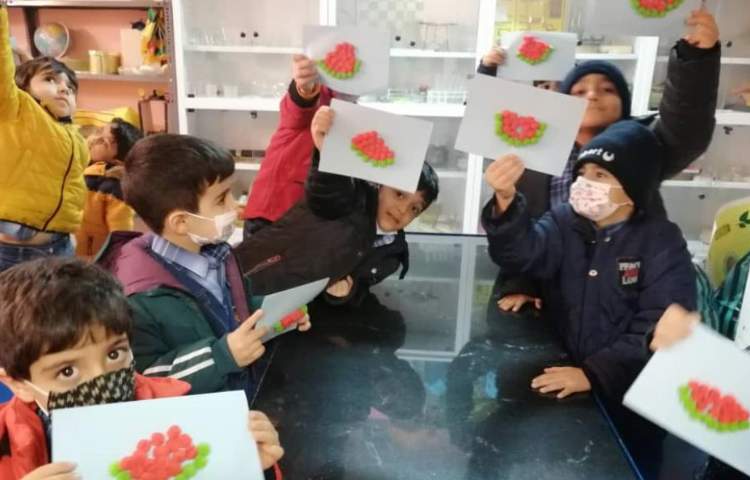 ساخت دست سازه هندوانه شب یلدا 4