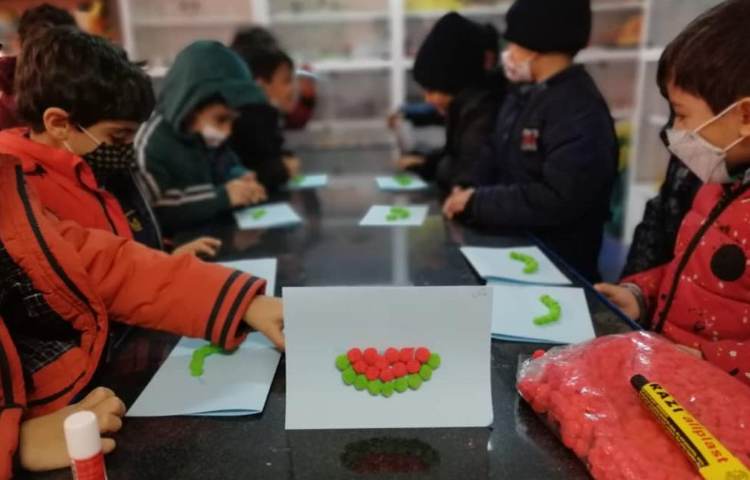 ساخت دست سازه هندوانه شب یلدا 6