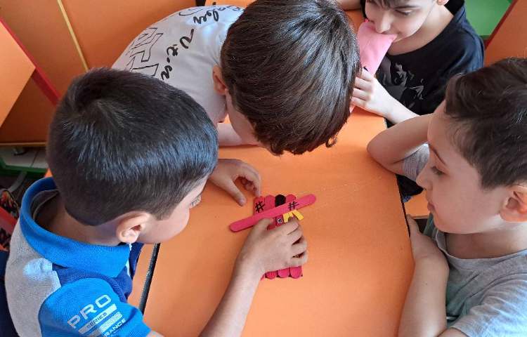 ساخت دست سازه وروجک 1