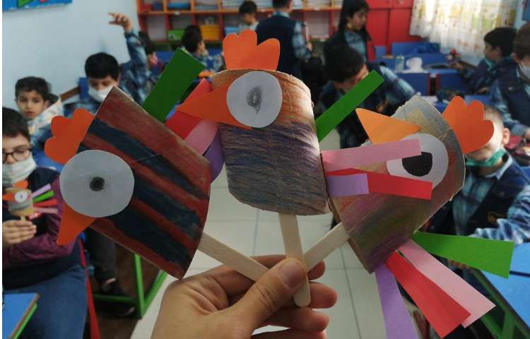 ساخت دست سازه پرنده با کاغذ رنگی 3