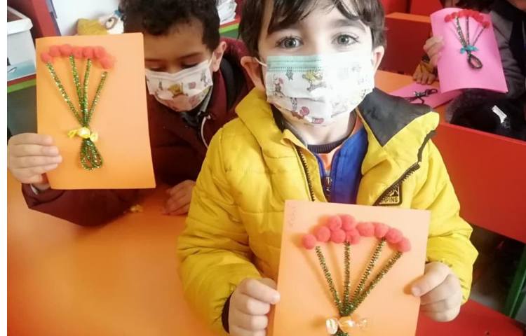 ساخت دست سازه کارت تبریک روز مادر 3